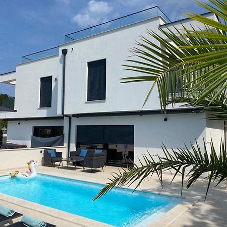 Villa Lujo Porec Funtana Luaran gambar