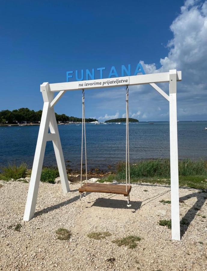 Villa Lujo Porec Funtana Luaran gambar